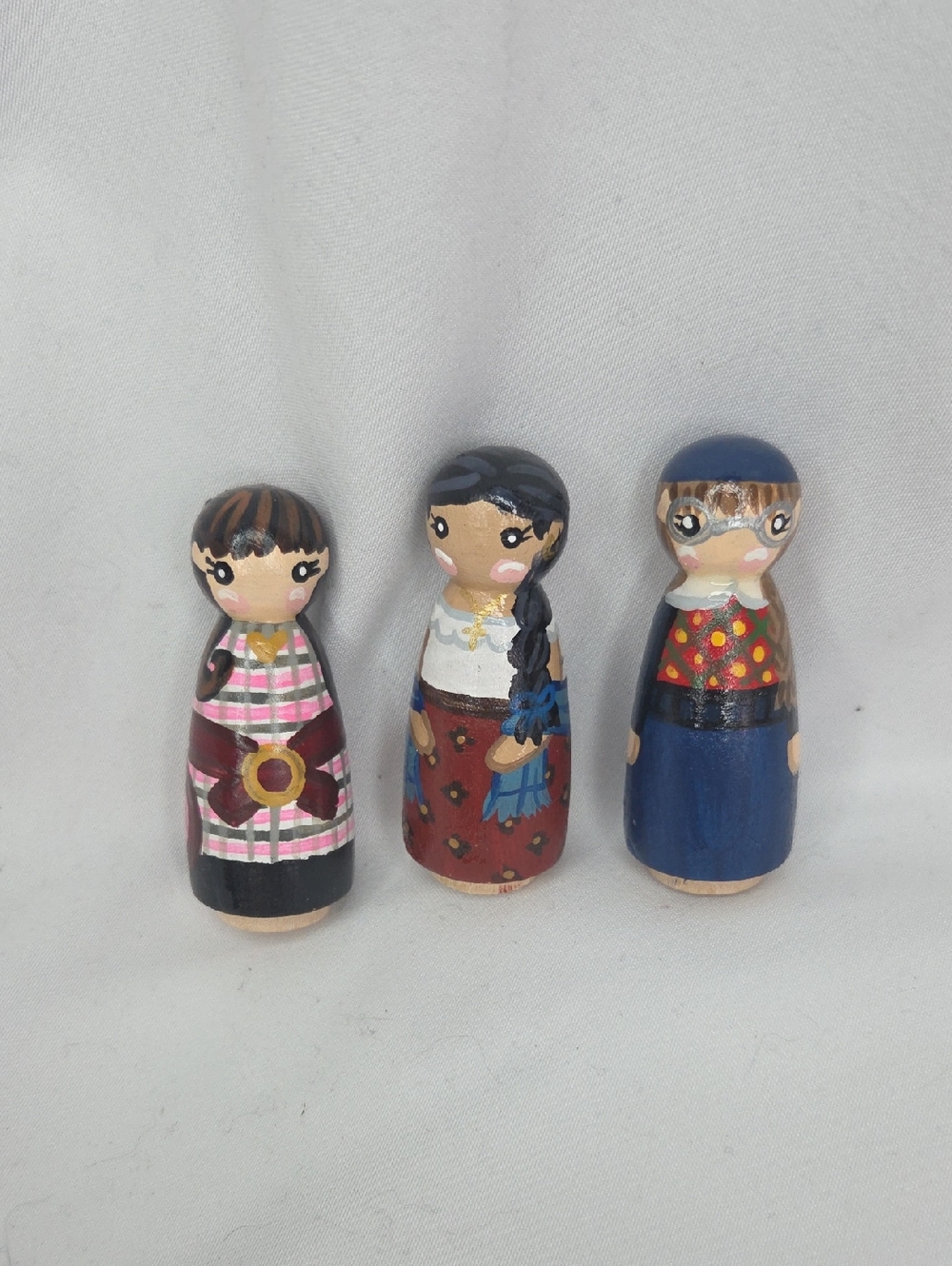 American Girl Molly Samantha Josefina Hand-Painted Wooden Peg Doll Set Like New